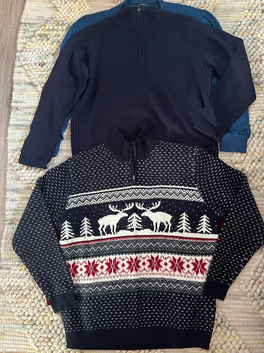 Two warm sweaters in perfect condition - Image 1