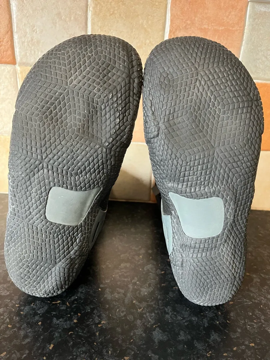 Wetsuit surfing boots, c-skins, 7mm, EU39, UK6 - Image 4