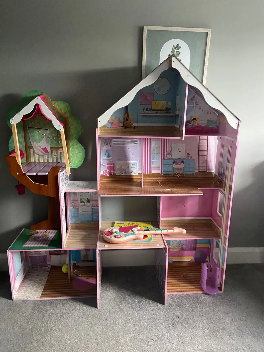 Dollshouse free