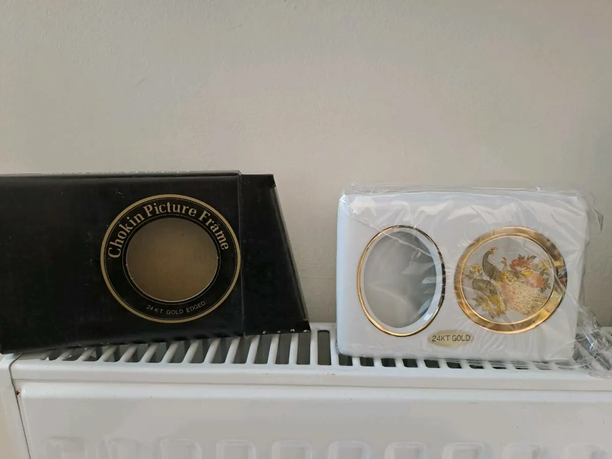 Chokin Picture Frame - Image 3