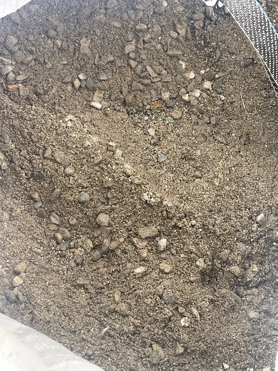 Gravel for cement - Image 1
