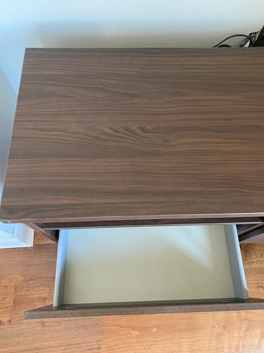 TV Unit - Image 3