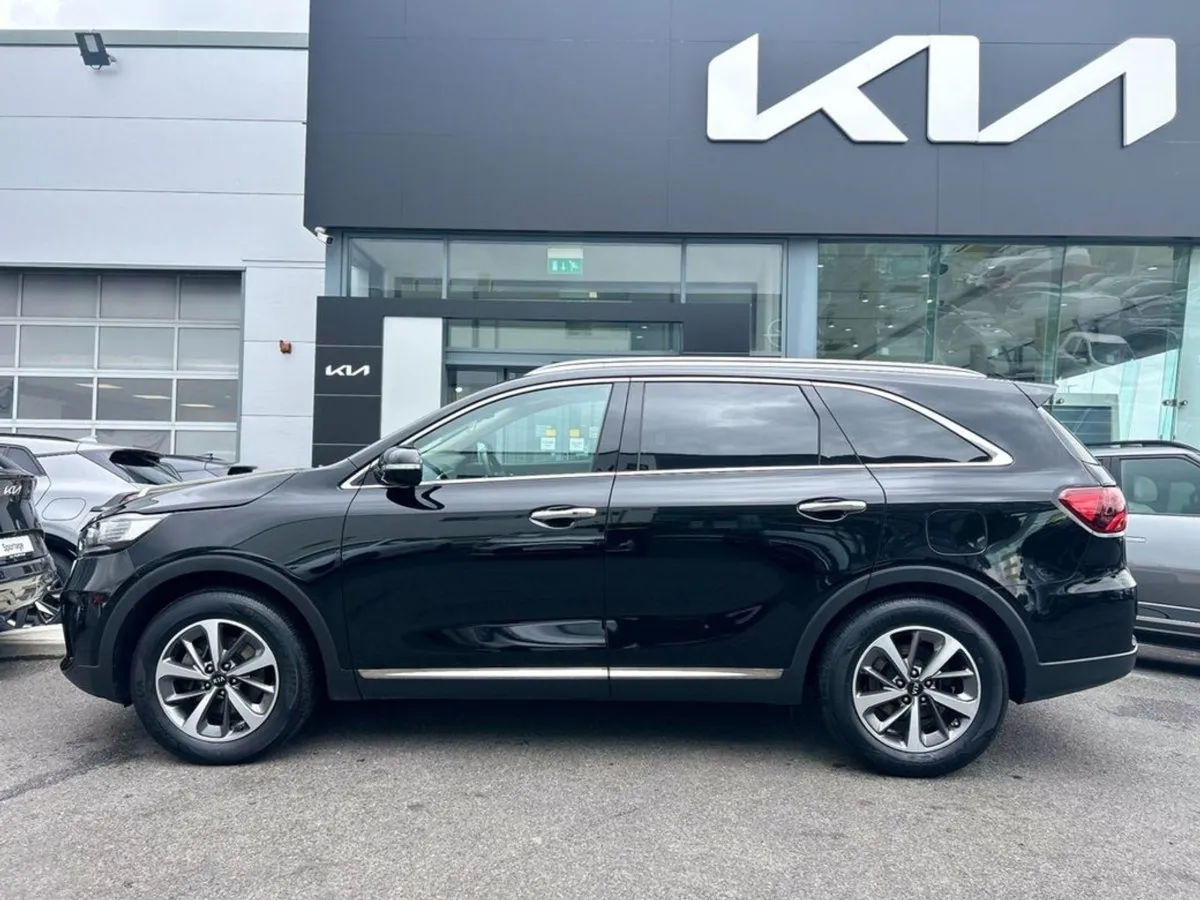 Kia Sorento 2.2 Diesel K2 ( 7 Seats ) - Image 2