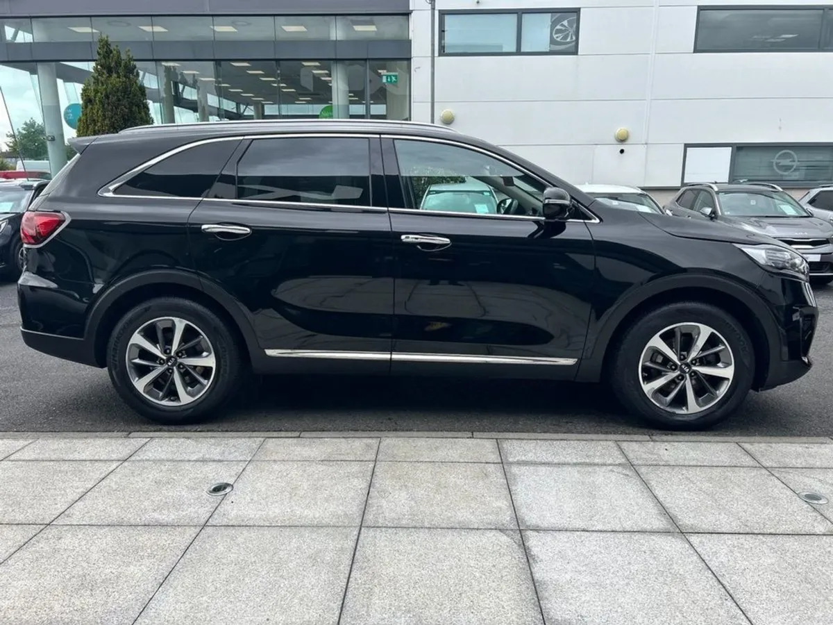 Kia Sorento 2.2 Diesel K2 ( 7 Seats ) - Image 4