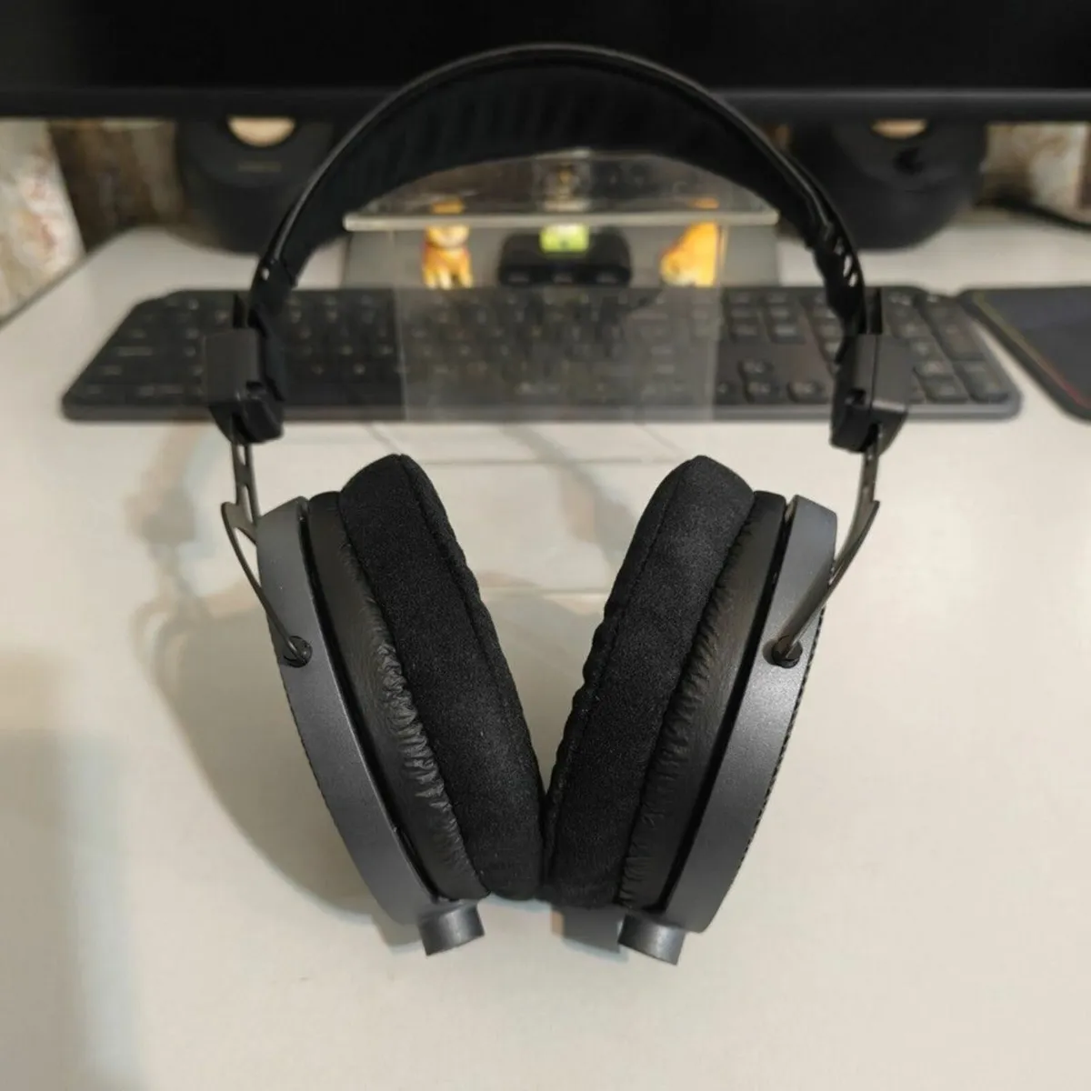 Audio-Technica ATH-R70xa Headphones - Image 4