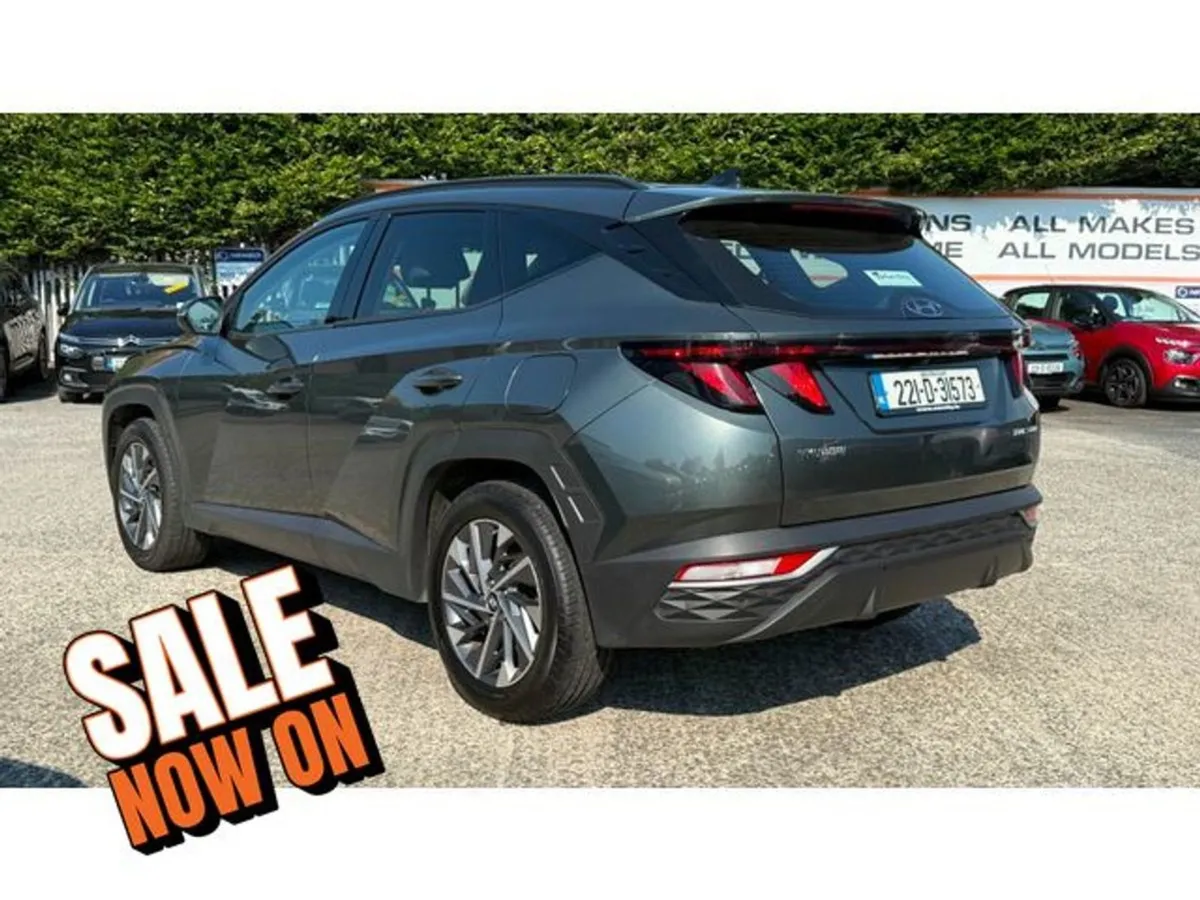 Hyundai Tucson Ix35 Executive 5DR - Image 4