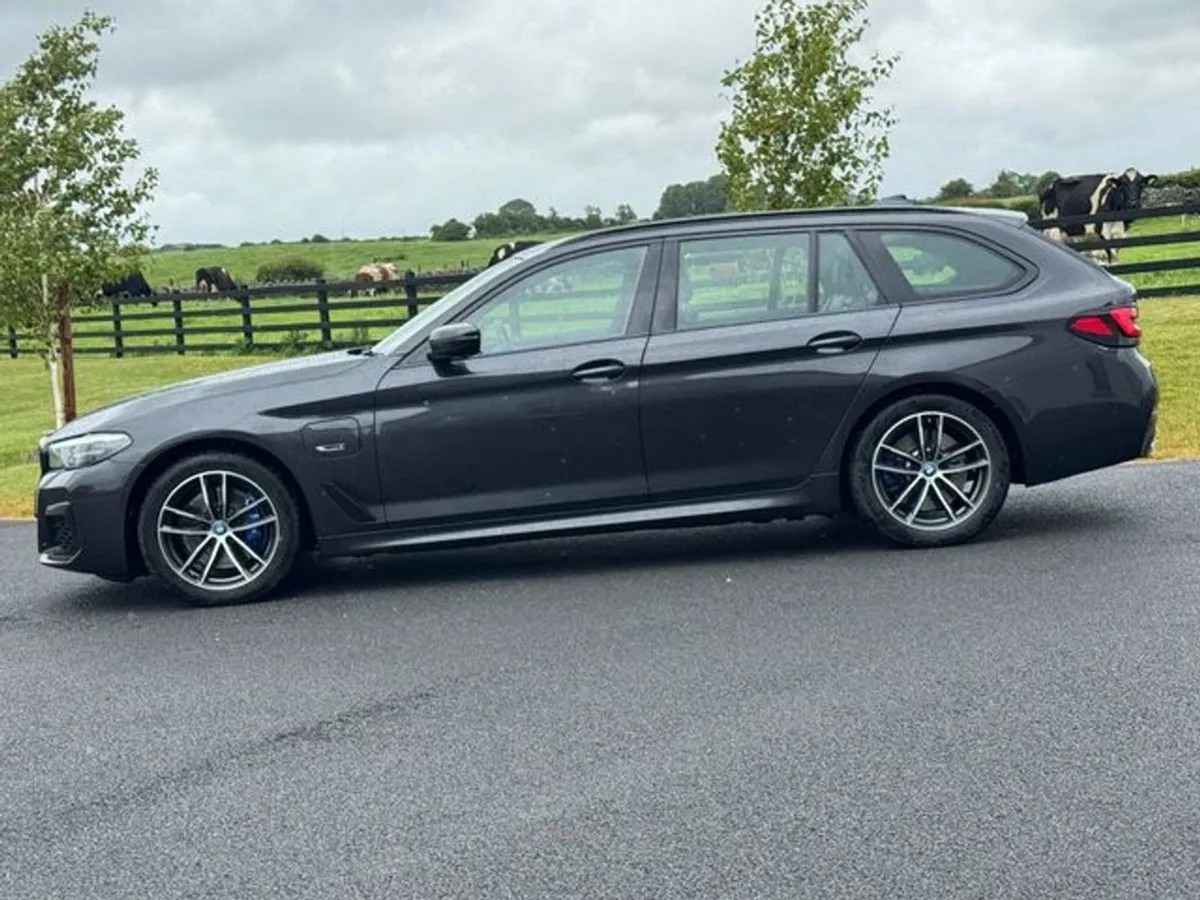 BMW 5 Series 222 530E M Sport M Performance - Image 4