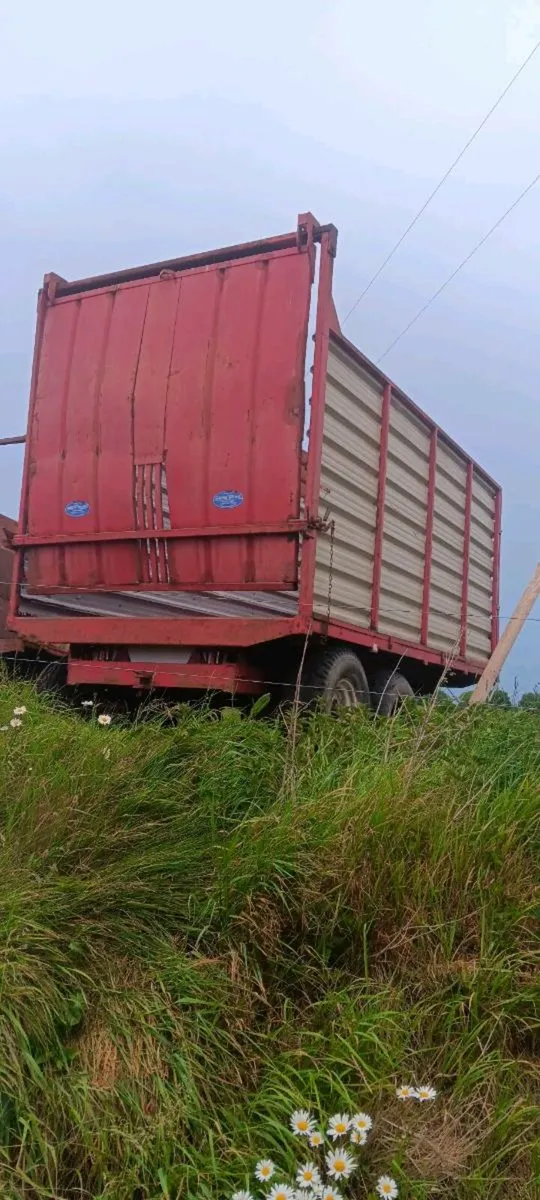Silage trailer - Image 2
