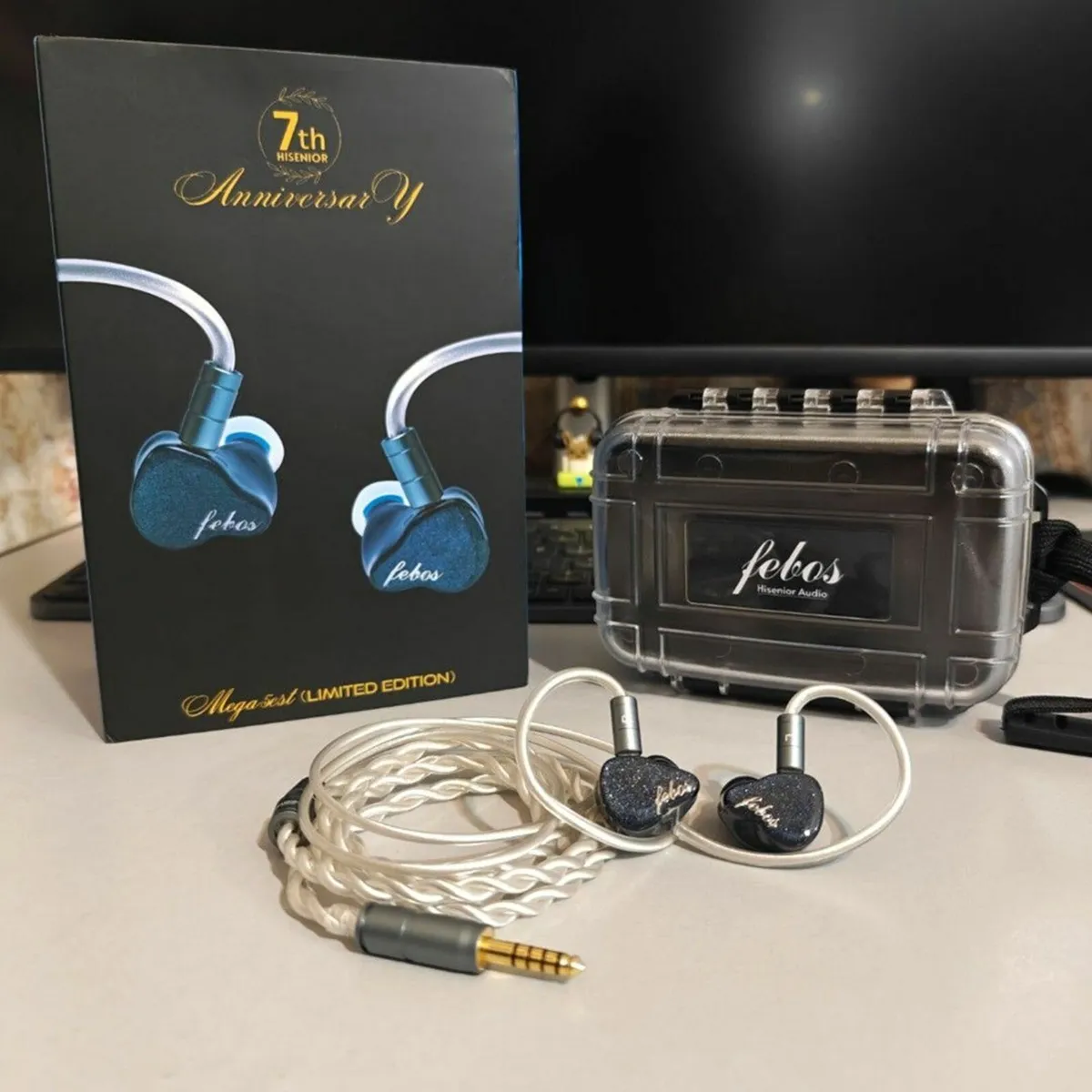 Hisenior Mega5EST IEMs - Image 1
