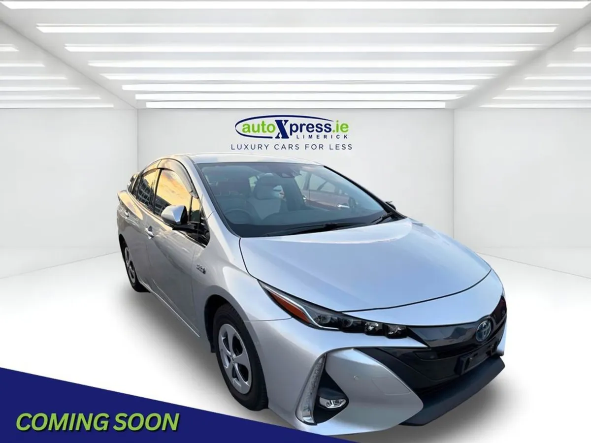 Toyota Prius 1.8 PHV A Premium Automatic  Reversi - Image 1
