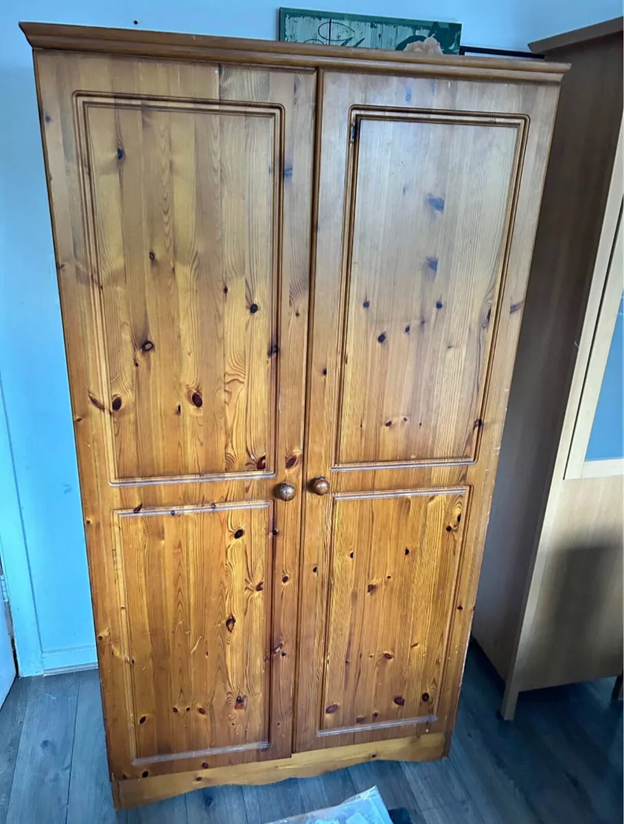 Wardrobe - Can deliver - Image 1