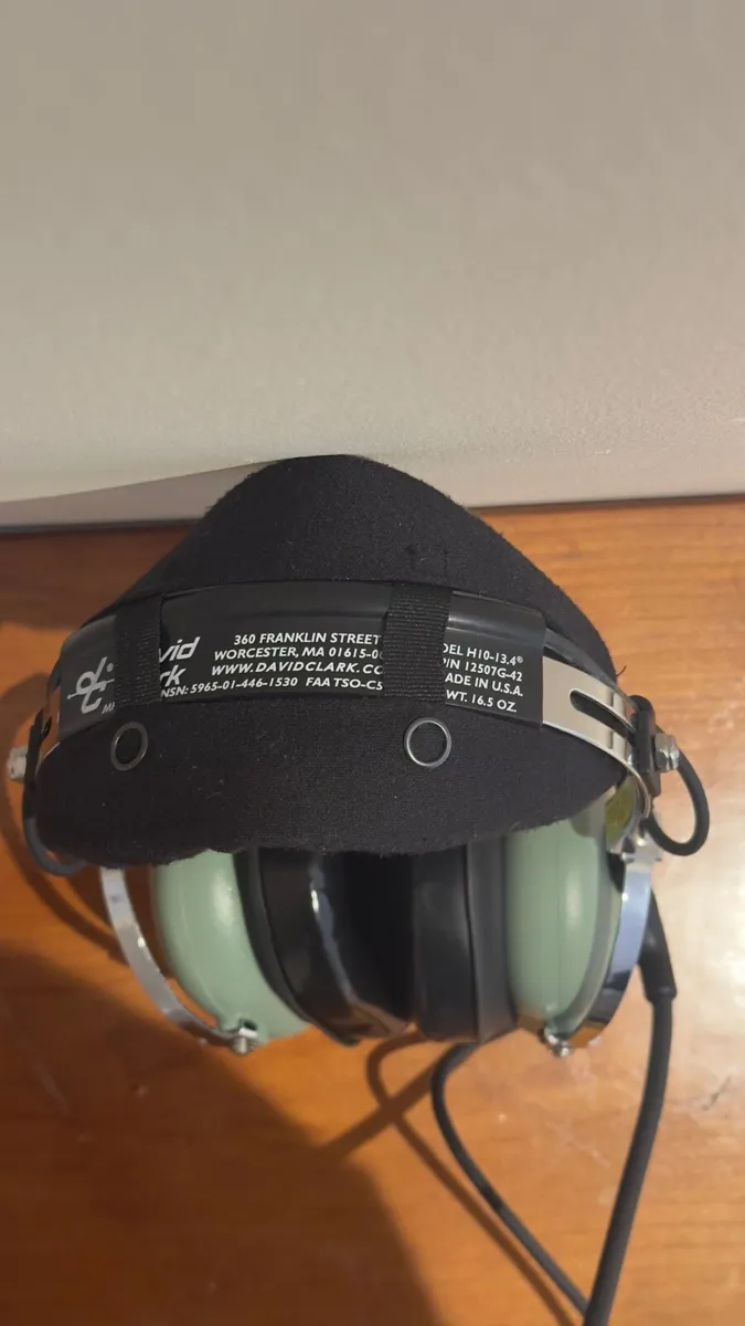 David Clark H10-13.4 Aviation Headset - Image 2