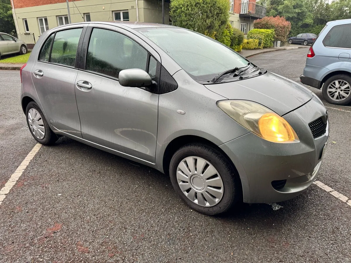 Toyota Yaris - Image 2