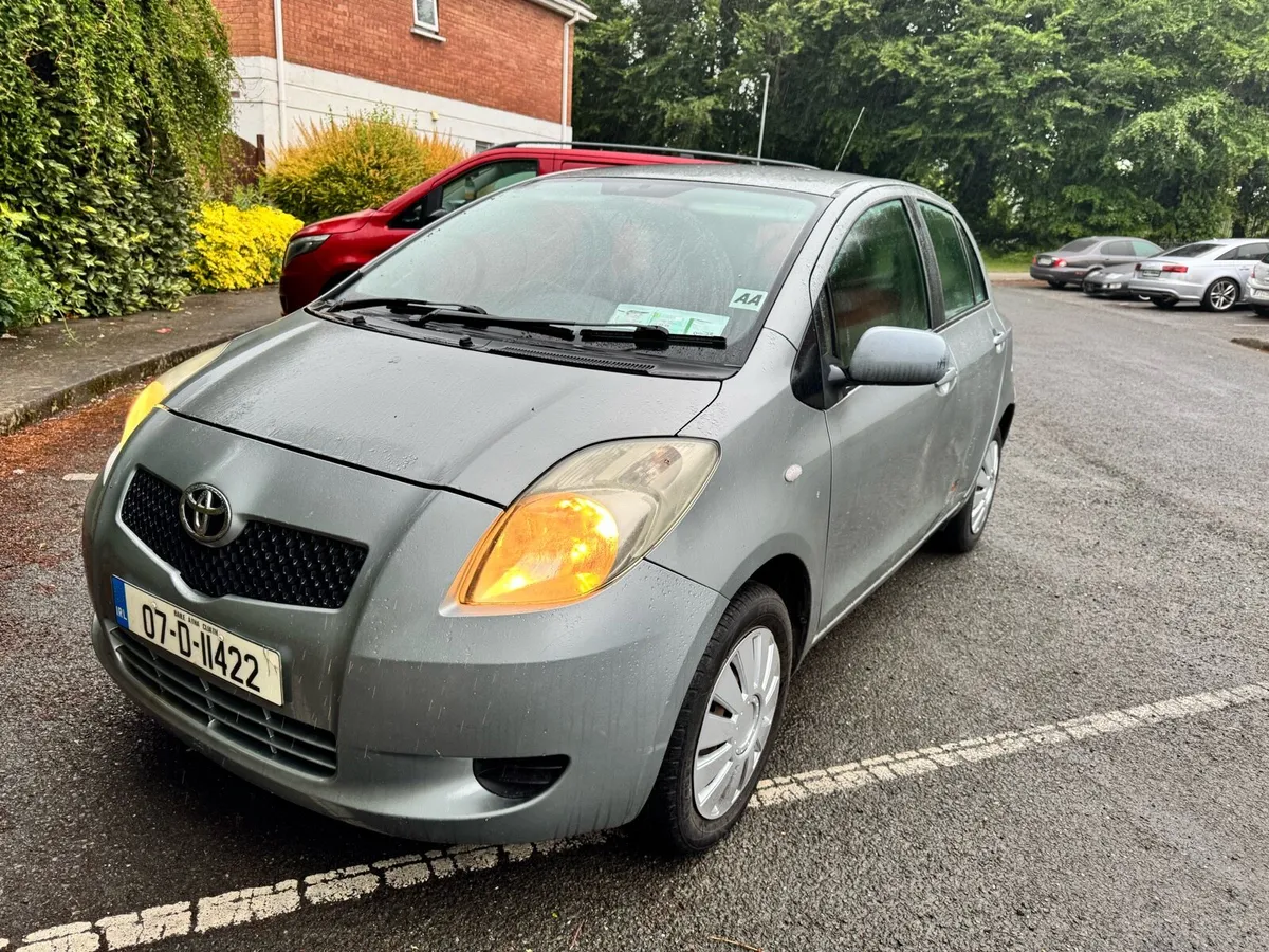 Toyota Yaris - Image 3