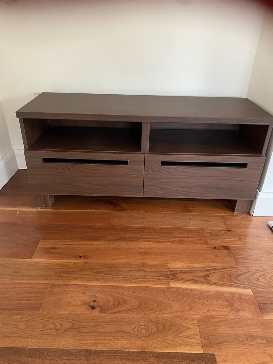 TV Unit - Image 1