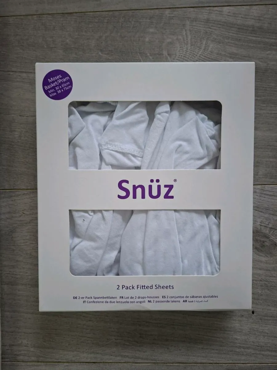 Snuz SnuzBaskit Natural Mattress and Fitted Sheets - Image 3