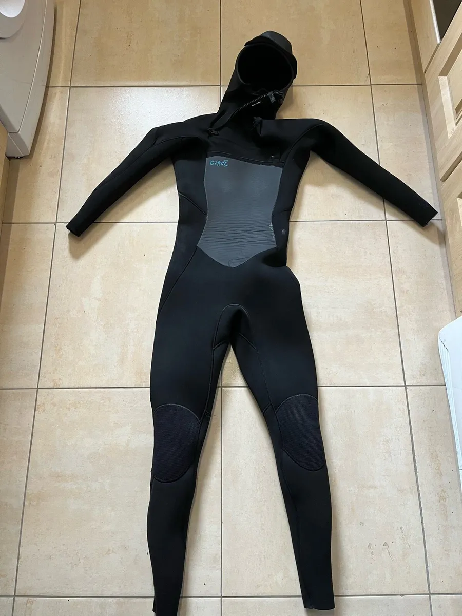 O‘Neill ladies wetsuit, surfing, 6mm, size 8, EU40 - Image 1
