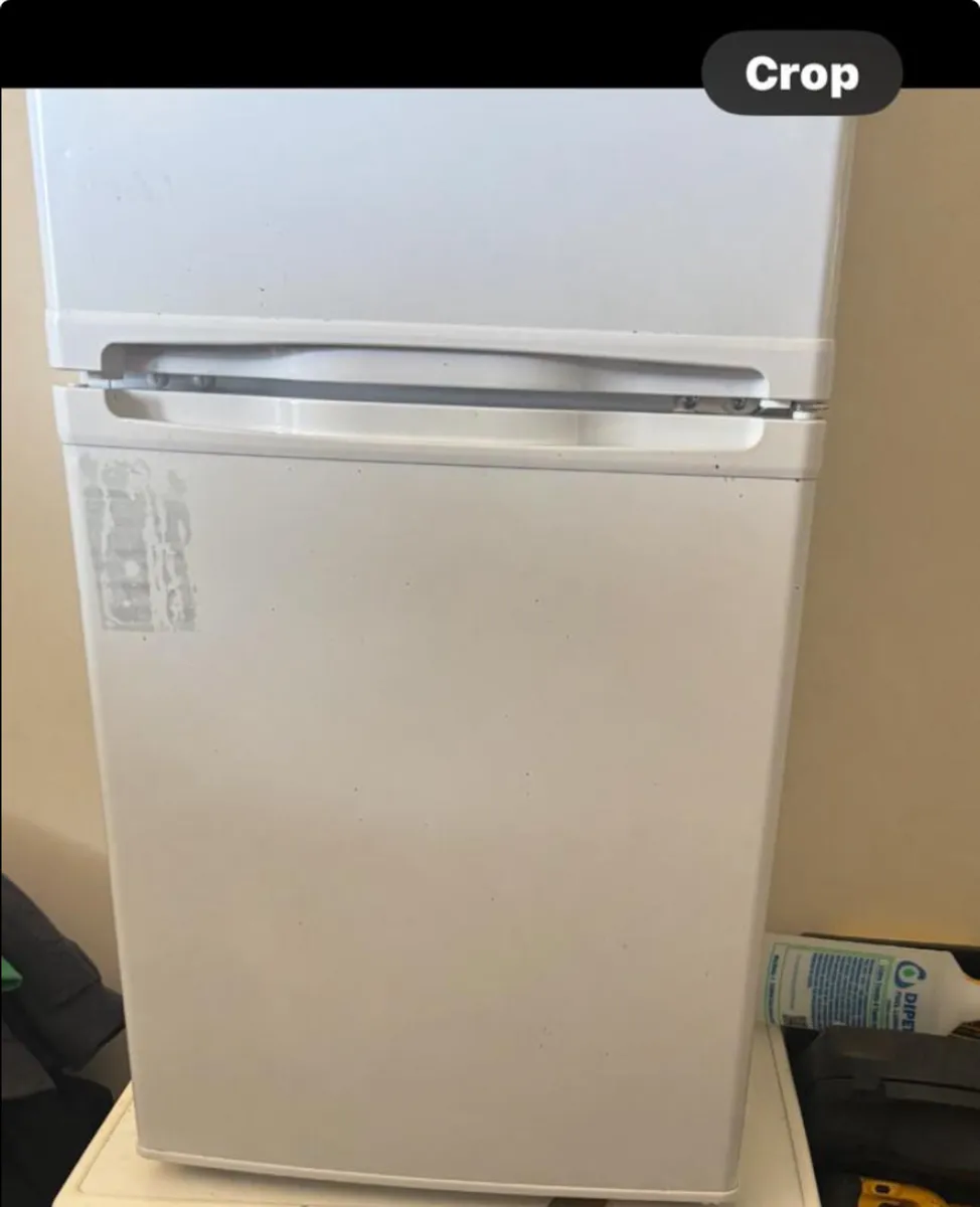 Small fridge - Image 2