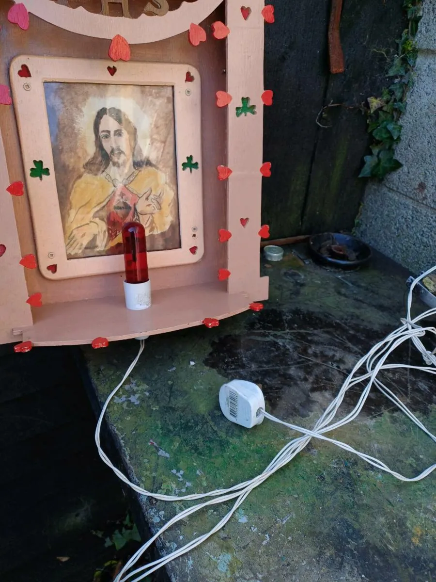 Vintage Handmade Sacred Heart Picture - Image 3