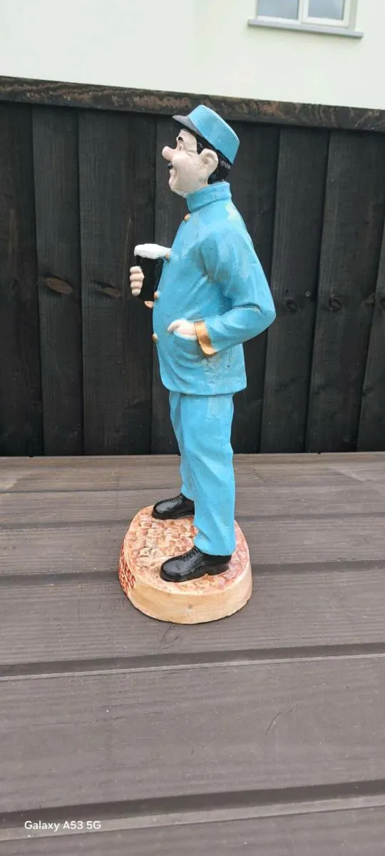 Large Guinness  zoo keeper  man - Image 2