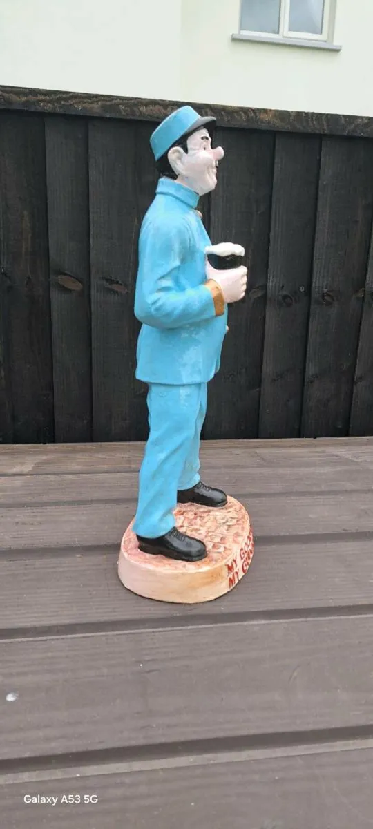 Large Guinness  zoo keeper  man - Image 3