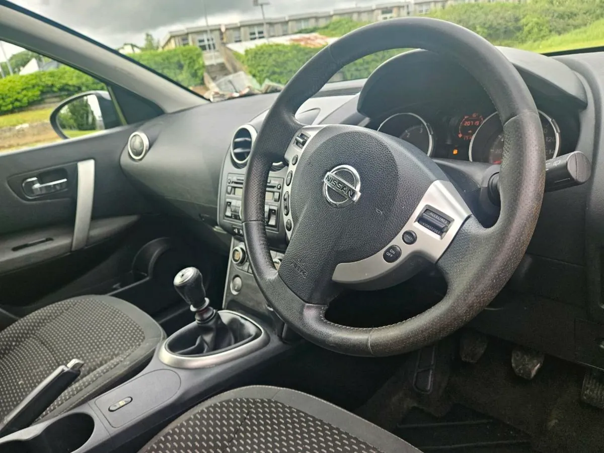 09 Nissan qashqai tax and test bargain - Image 4