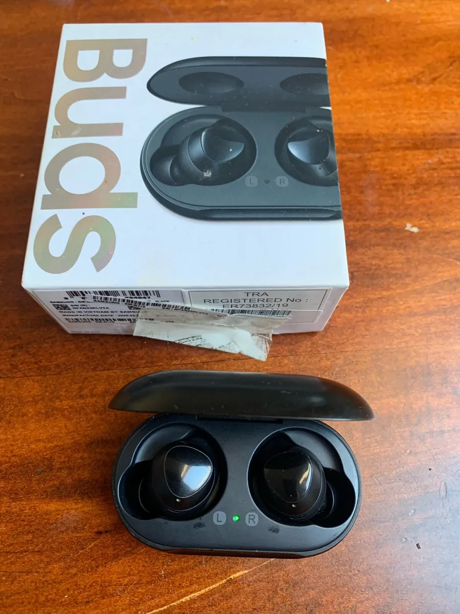 Samsung ear buds - Image 2