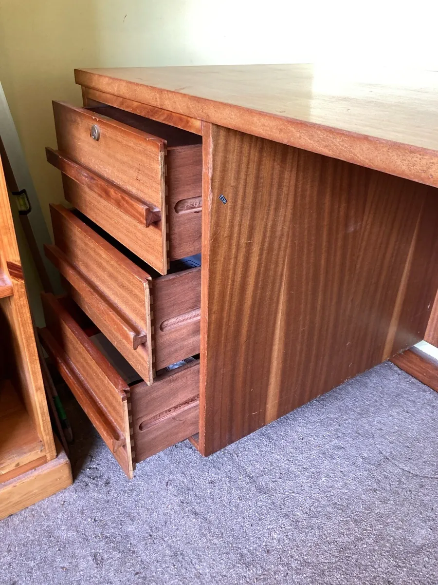 Office Desk - Image 4