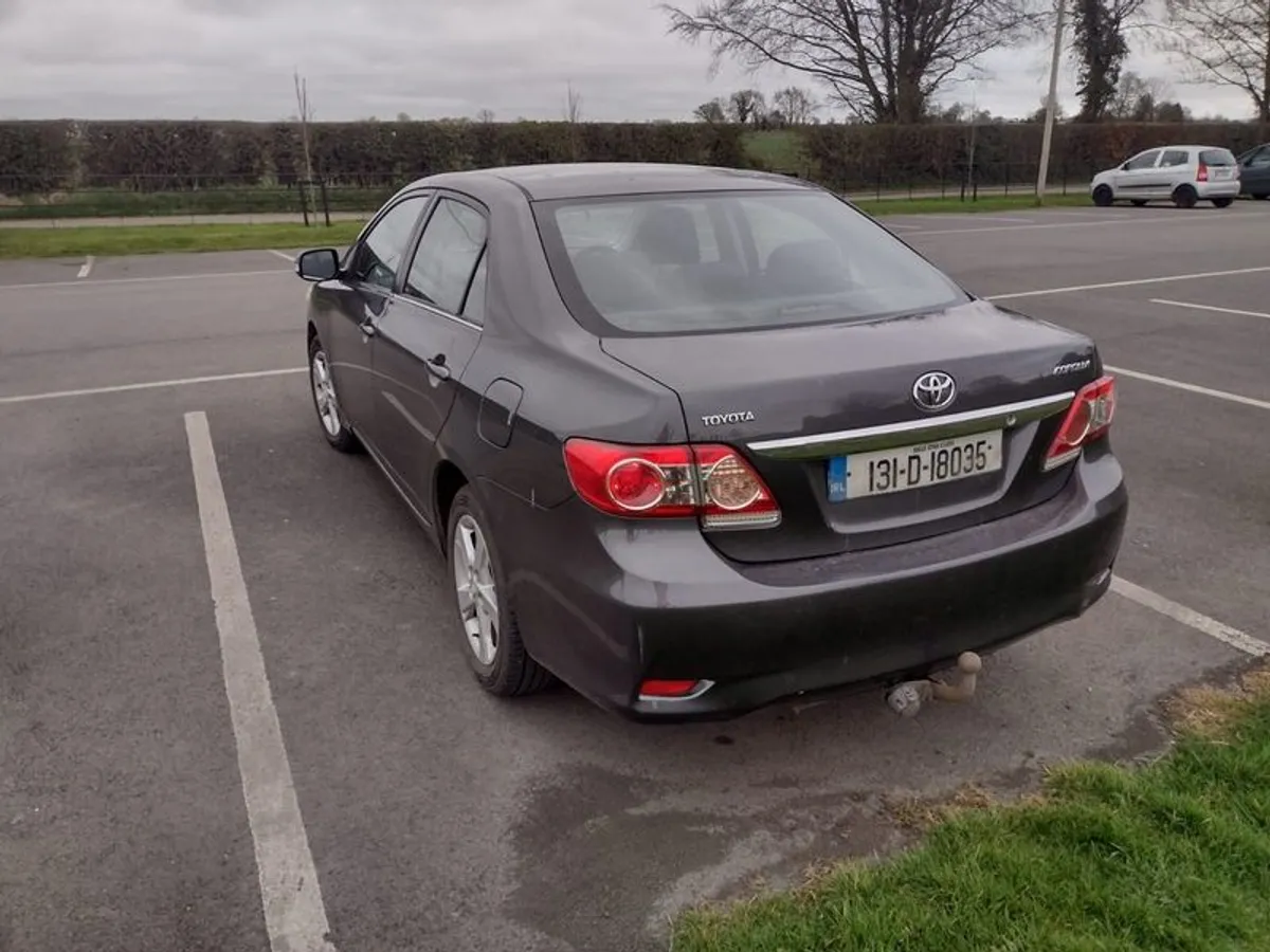 2013 Toyota Corolla - Image 2