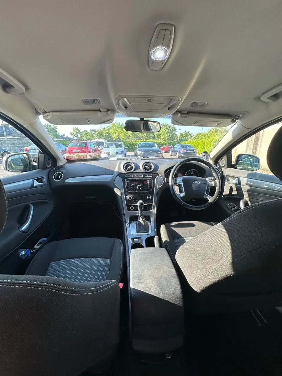 Ford Mondeo 2010 automati - Image 3