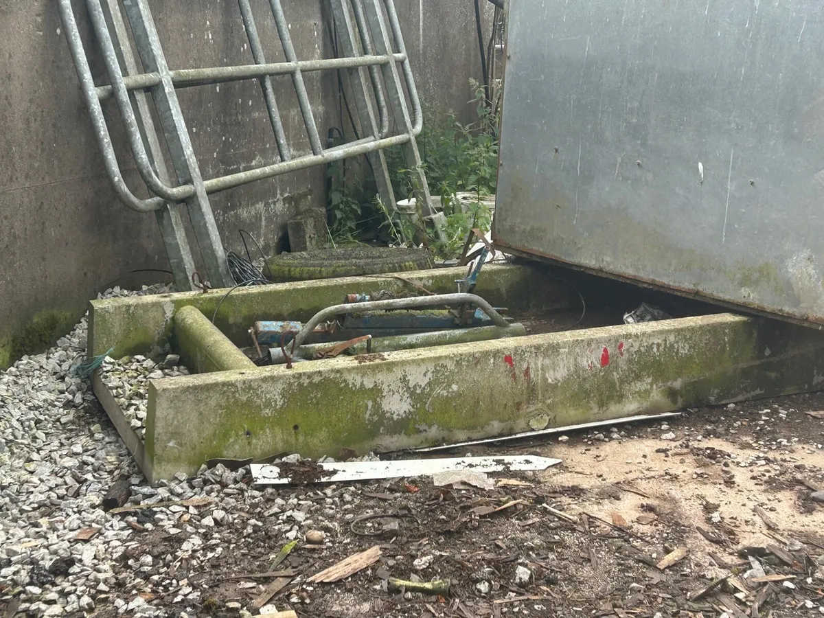 Cow foot bath - Image 2