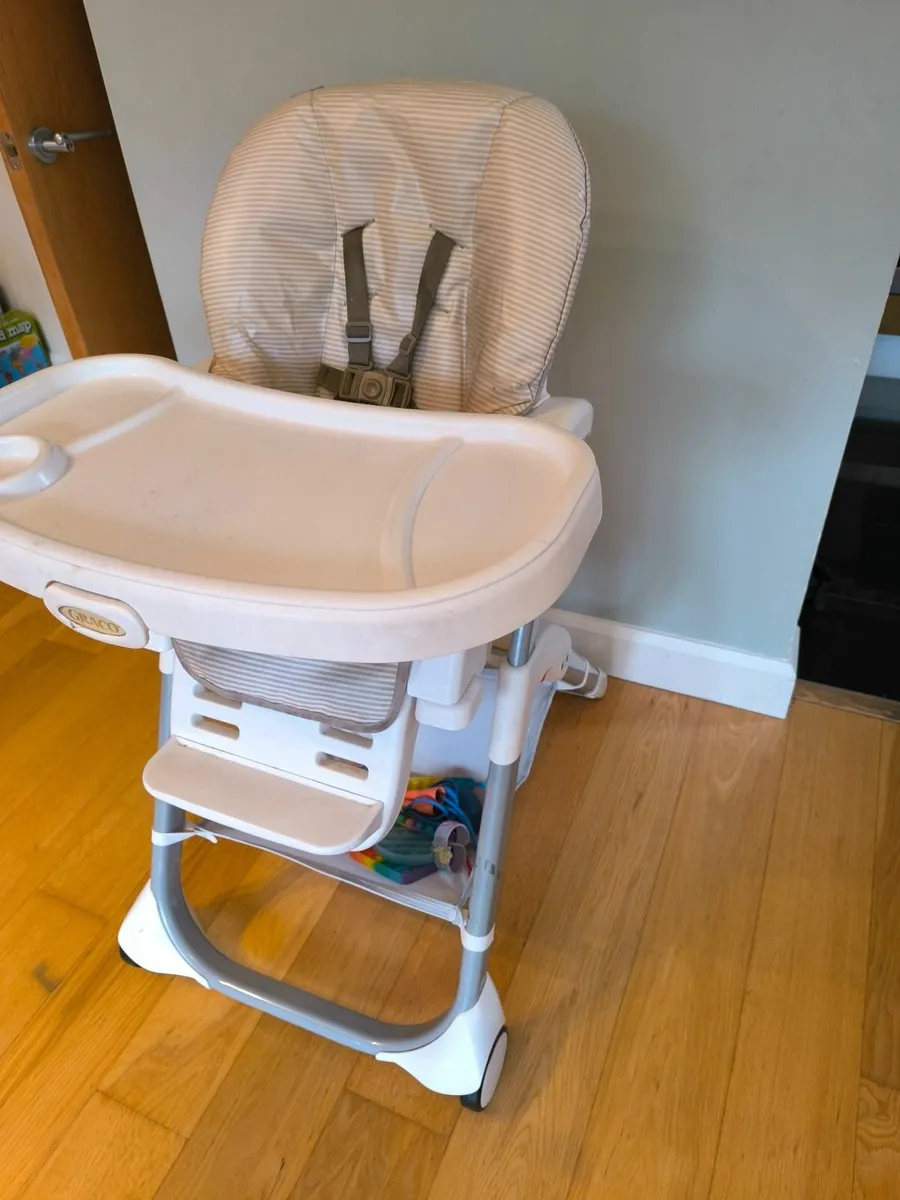 Graco high chair - Image 3