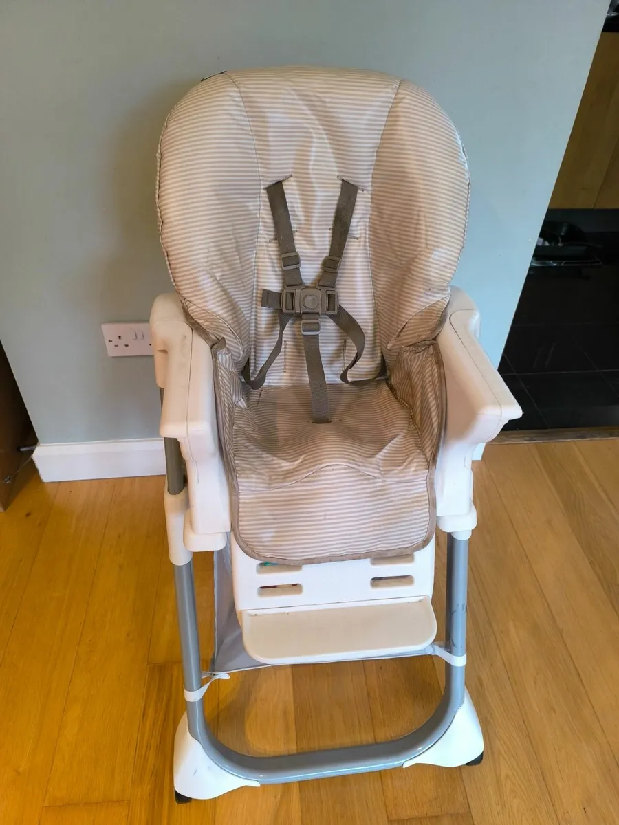 Graco high chair - Image 4