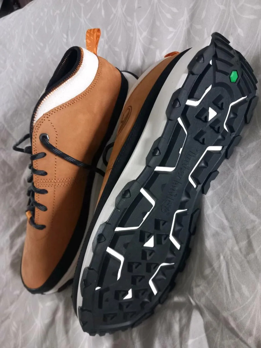Hiking shoes - Image 3