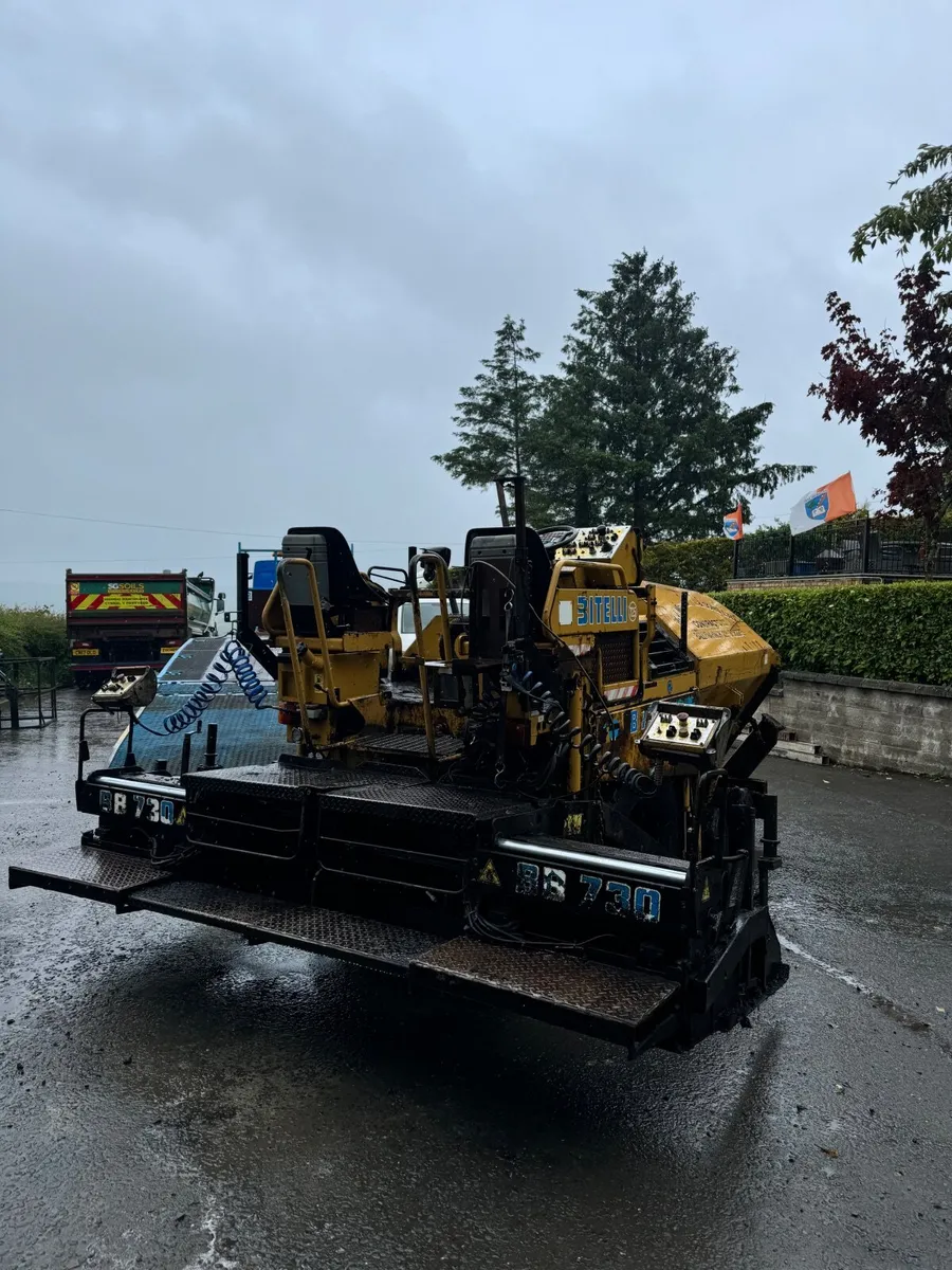 Bitelle cat 730 bb tarmac paver - Image 1