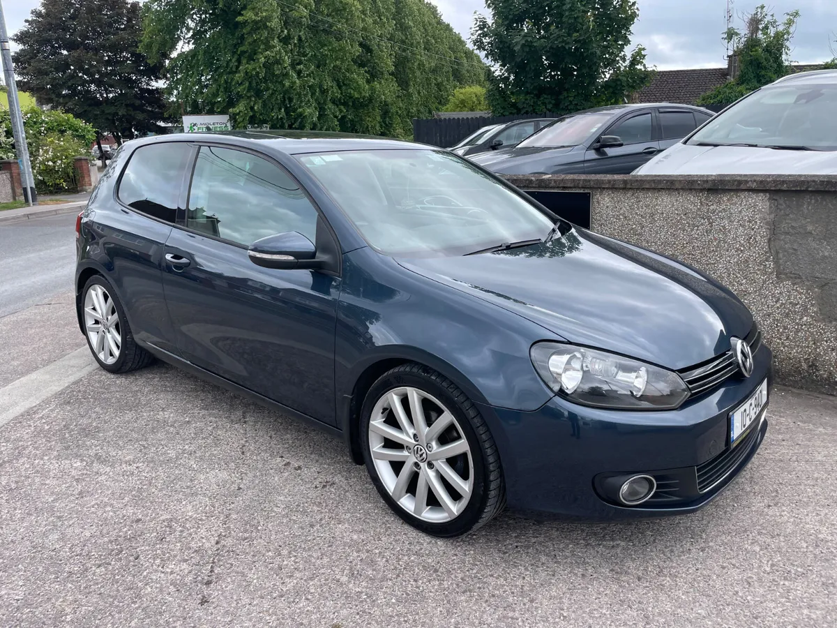 Volkswagen Golf 2010 - Image 2