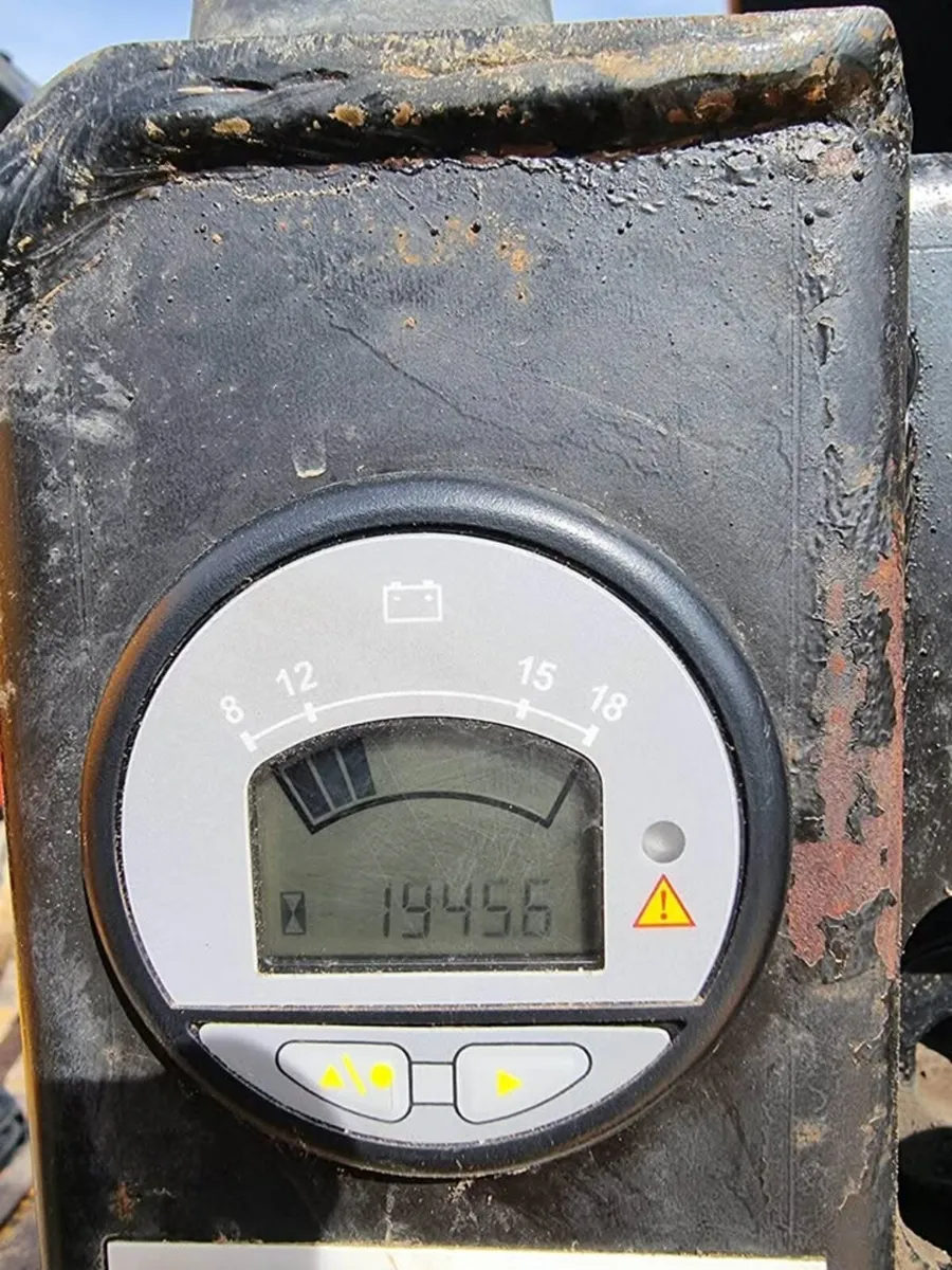 2017 THWAITES 9 TON DUMPER **LOW HOURS** - Image 4
