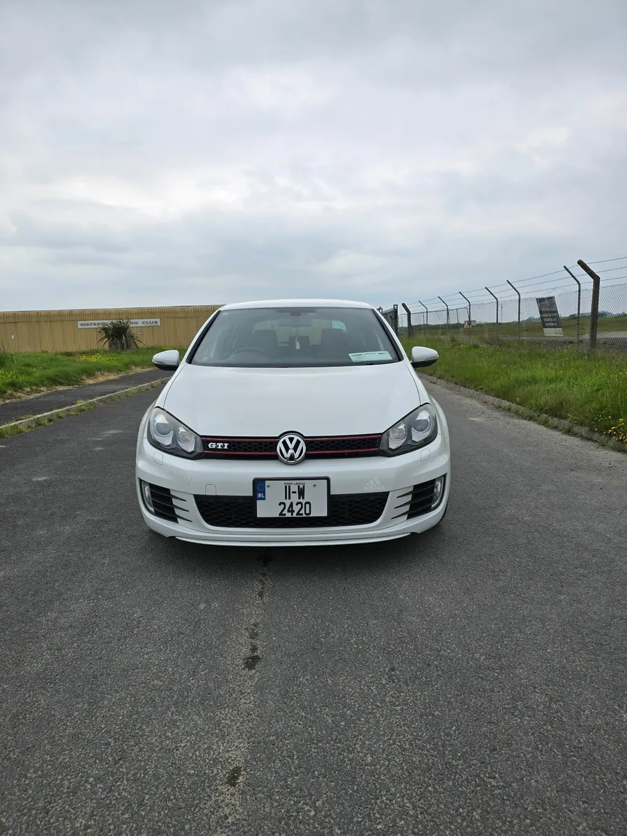 2011 Volkswagen Golf GTI - Image 2