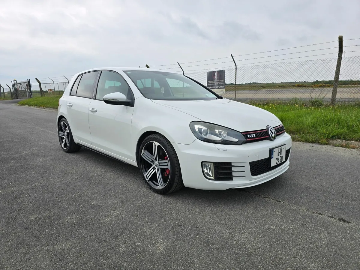 2011 Volkswagen Golf GTI - Image 1