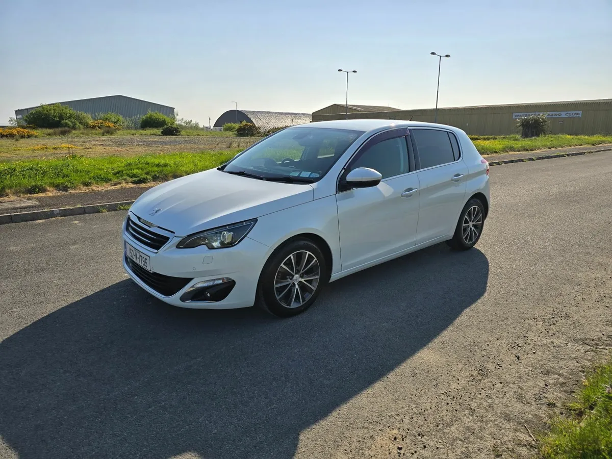 Peugeot 208 2015 - Image 3