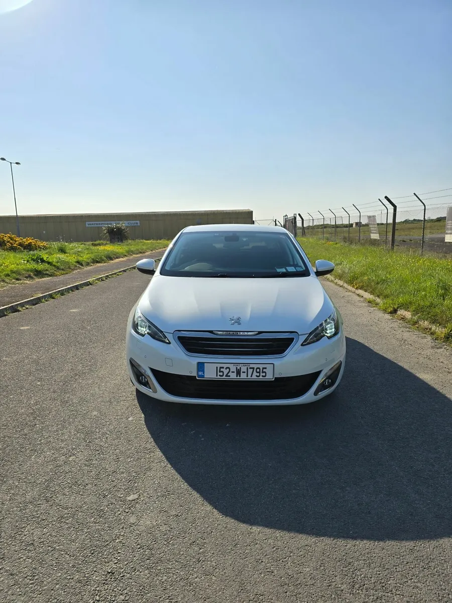 Peugeot 208 2015 - Image 4