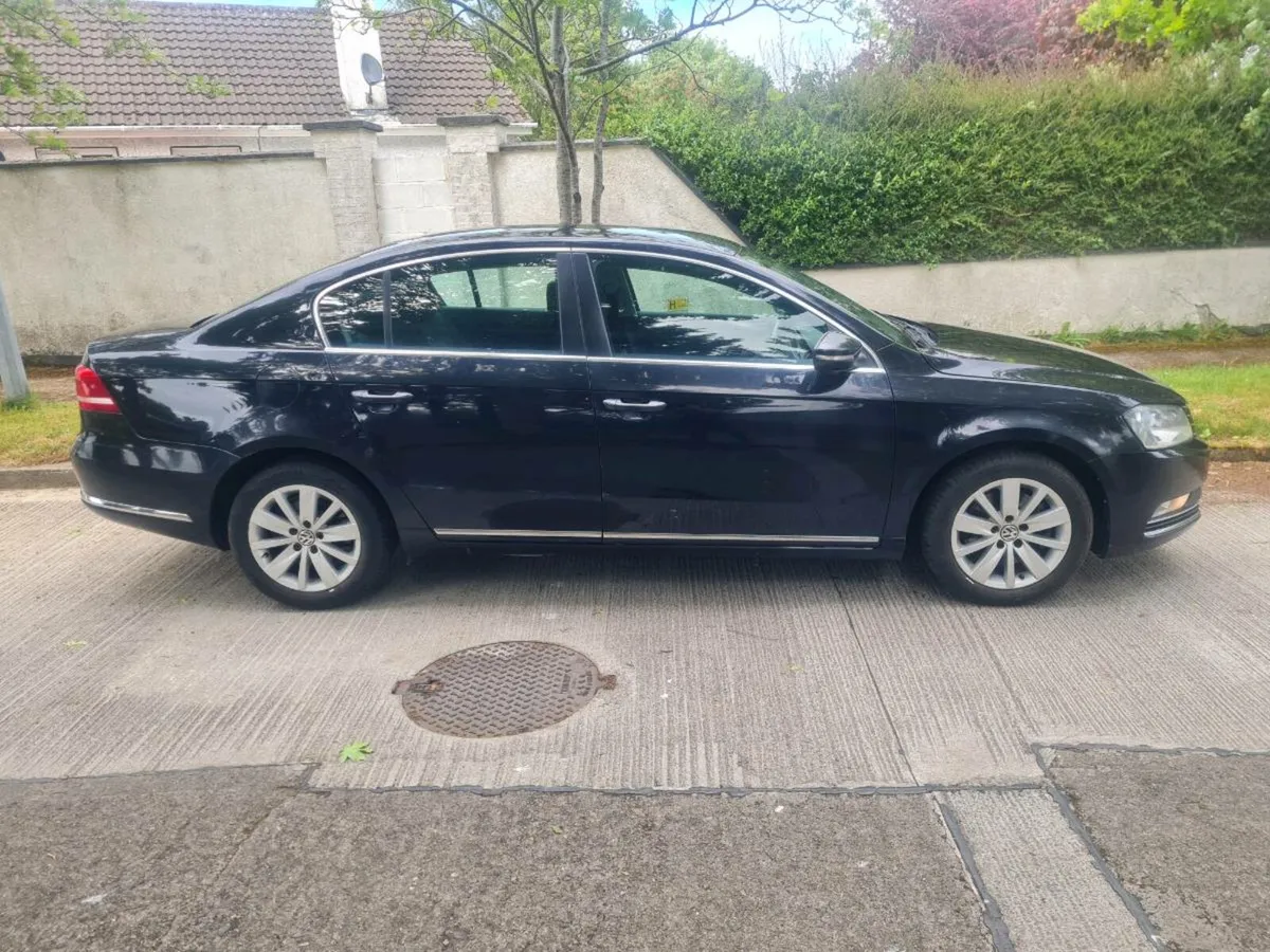 Volkswagen Passat - Image 3