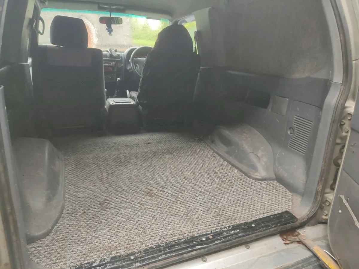 Toyota Landcruiser - Image 4