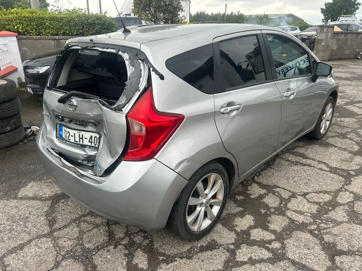 132 Nissan note rear damage - Image 4