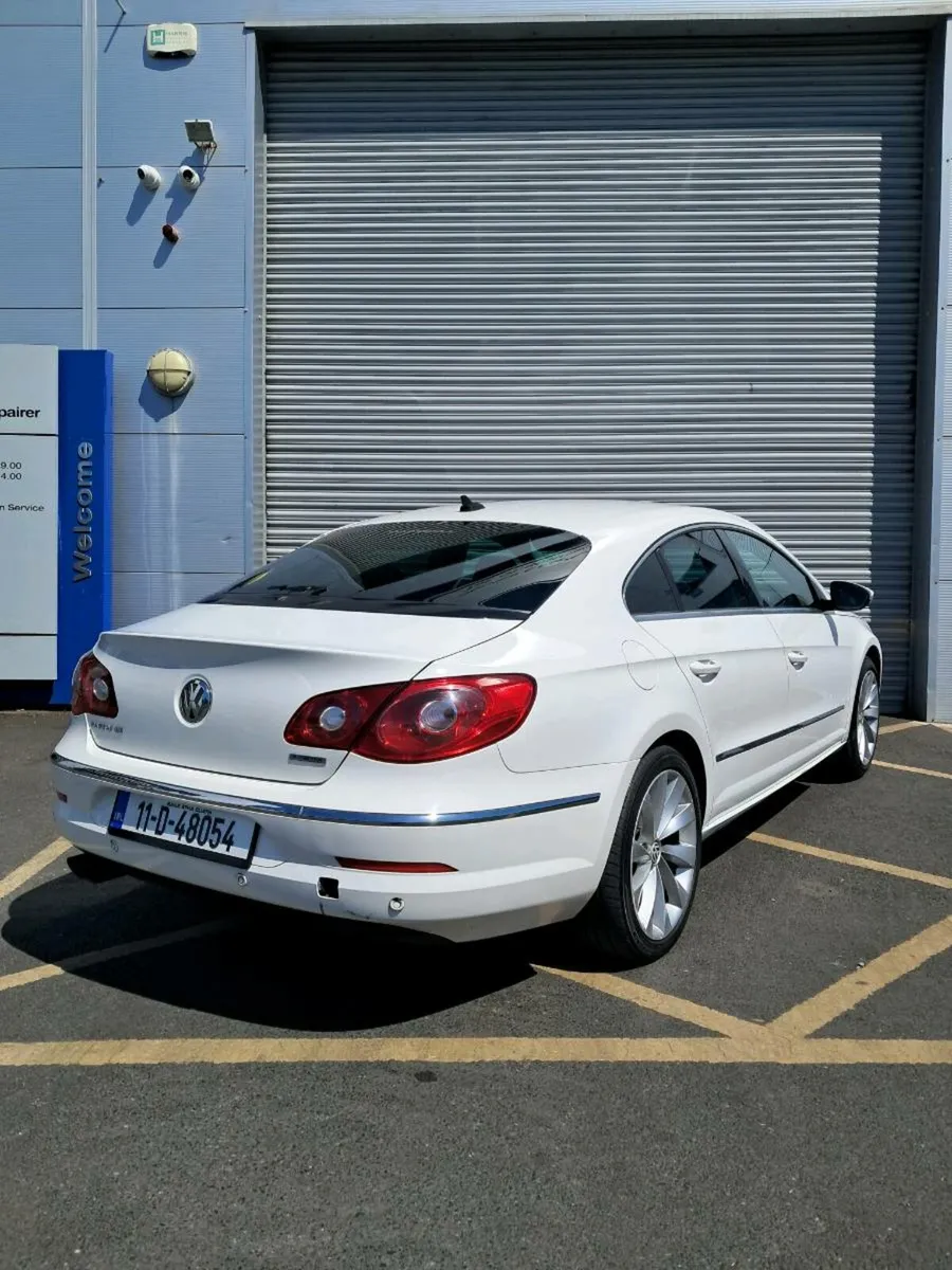 2011 Volkswagen Passat CC - Image 2