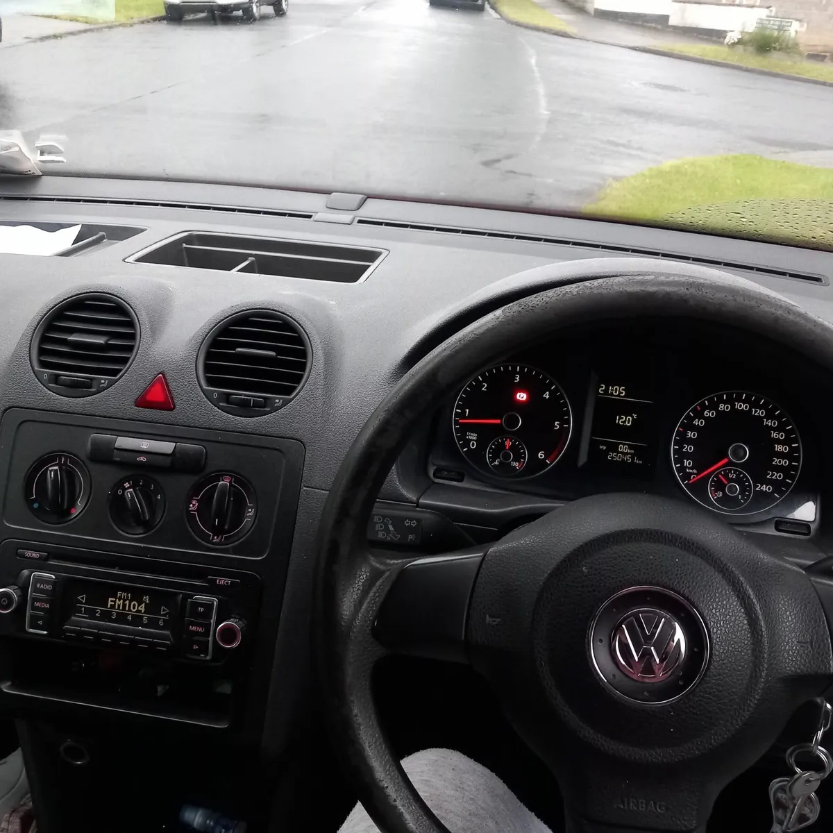 Volkswagen Caddy 2015 - Image 3