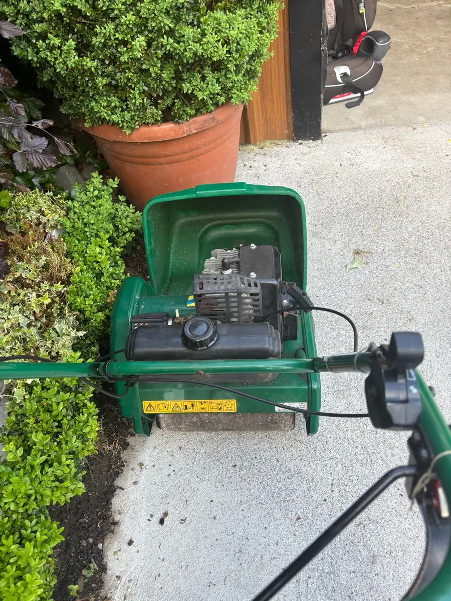 Suffolk punch cylinder mower - Image 3