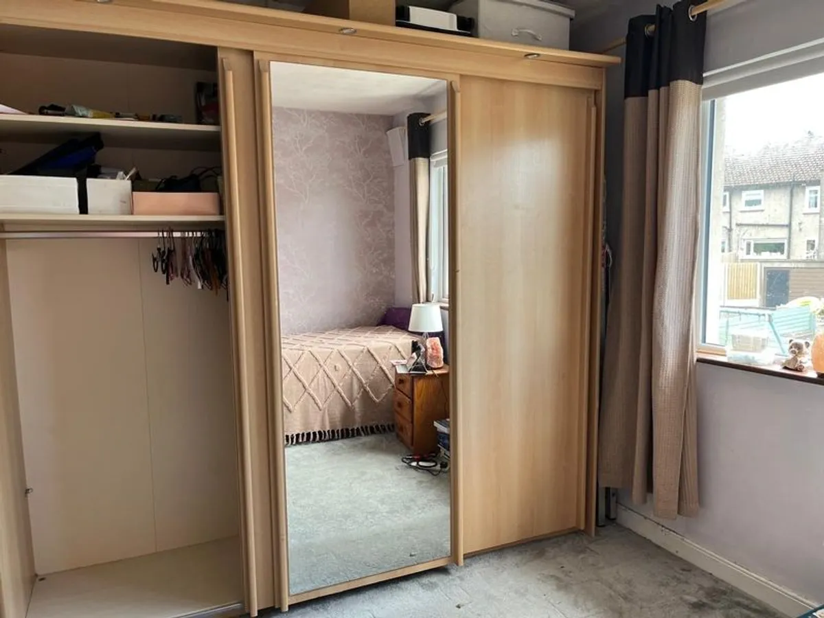 large wardrobe - Image 4