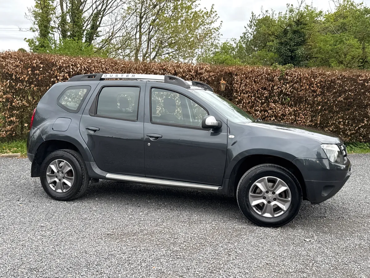 Dacia Duster 2015 Signature Low Mileage - Image 3