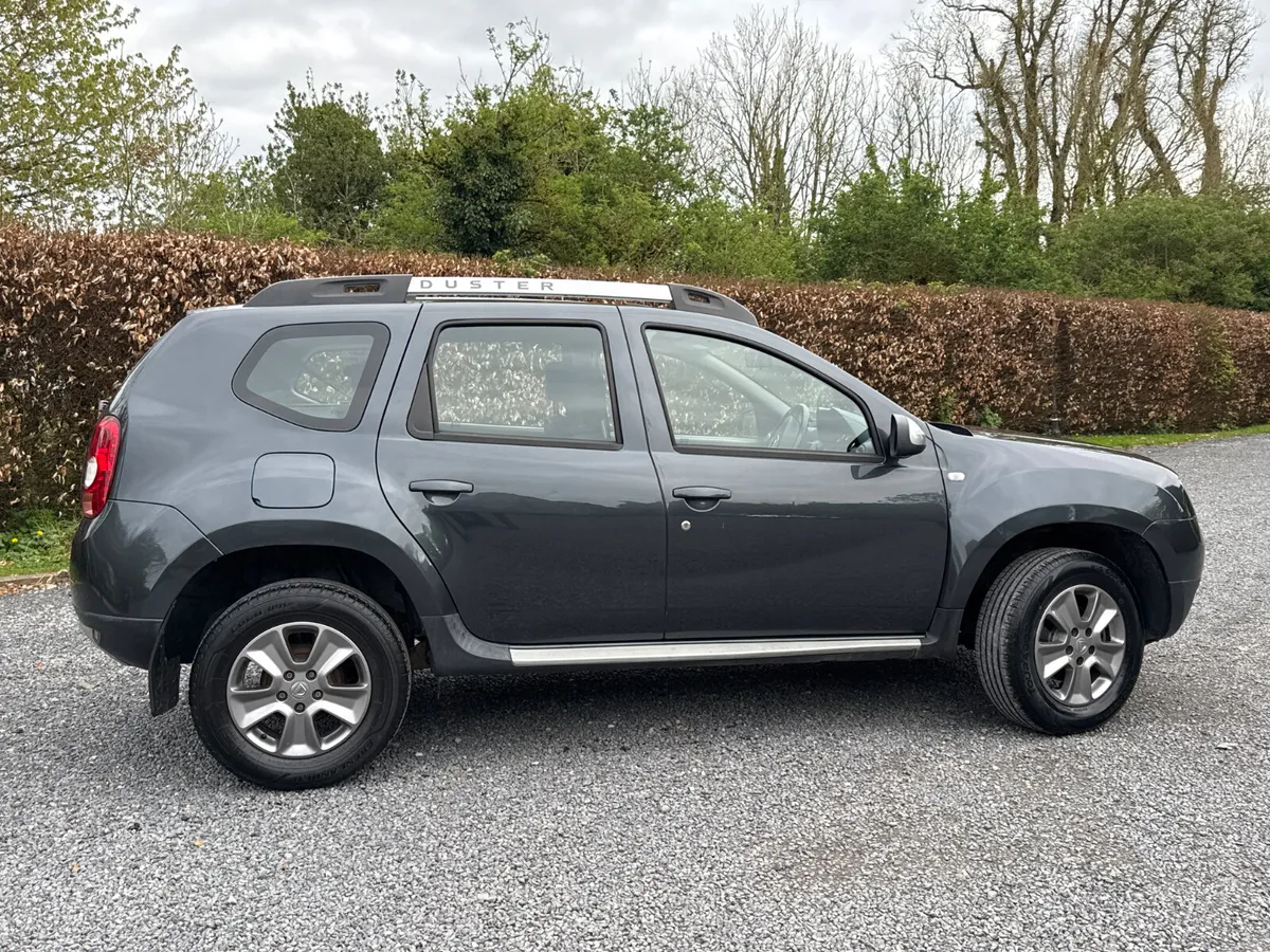 Dacia Duster 2015 Signature Low Mileage - Image 4